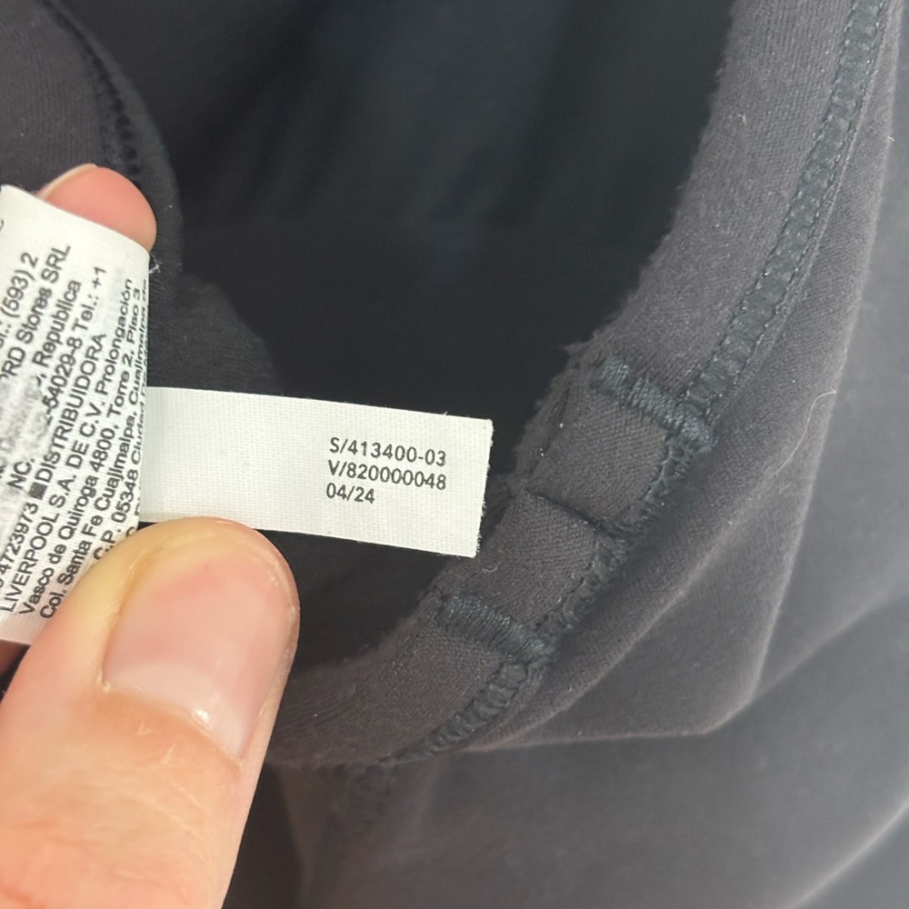 Athleta Vital Built-In Bra Tank in Black - Size XL - Picture 6 of 6